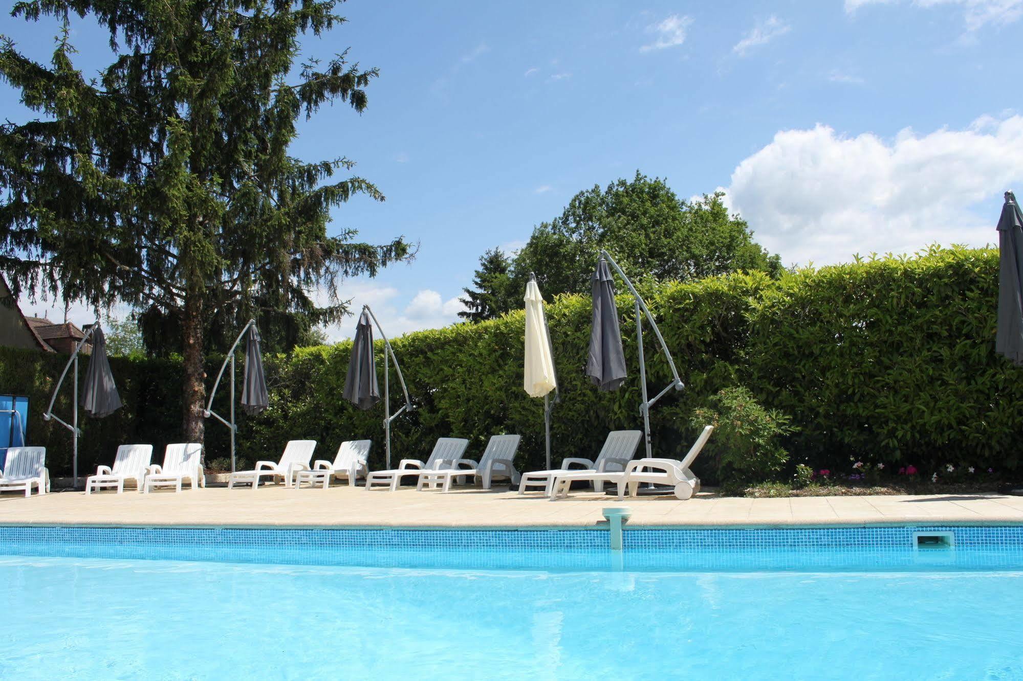 Hotel La Hoirie Сарла-ла-Канеда Экстерьер фото